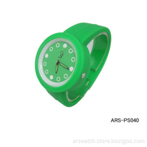 Silicone strap plastic watches in Japan quartz movement, CE & RoHS certificates
